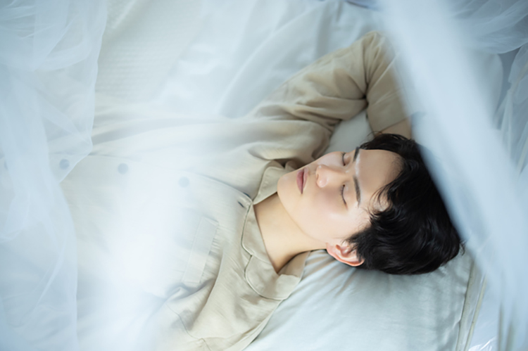 十分な睡眠とバランスの良い食事を