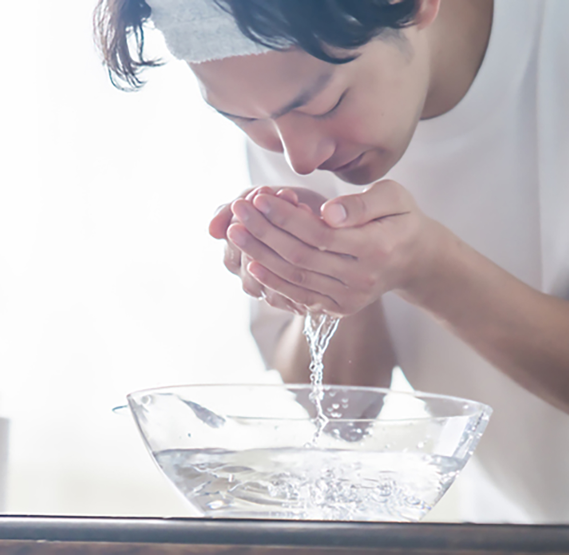働く男性の肌革命！乾燥肌に負けないメンズのスキンケアとは？