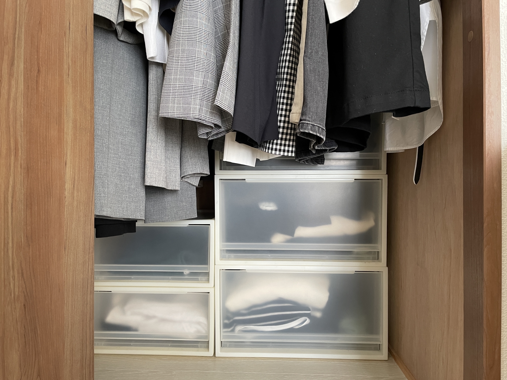 一人暮らしの服の収納とおしゃれ