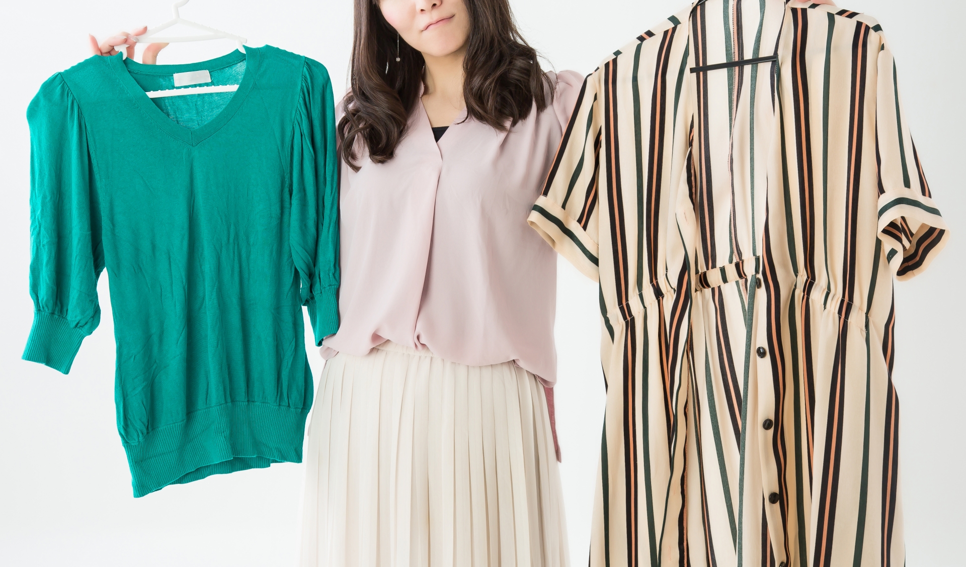 【上半身ナチュラルと下半身ウェーブ】違いや特徴と着こなしや芸能人