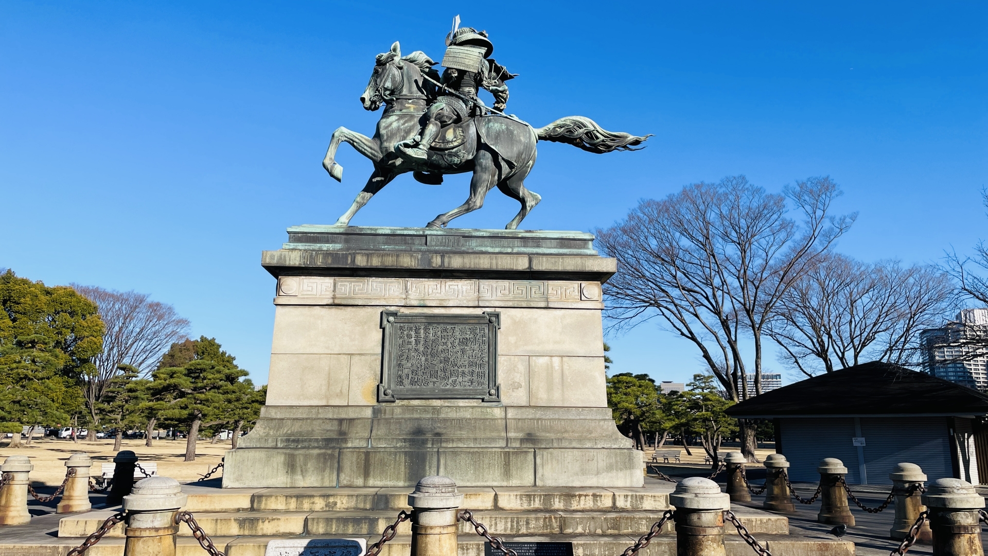 二重橋 → 楠木正成像 → 桜田門