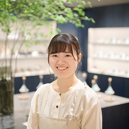 暮らしの香り 丸の内店 スタッフ 根本知佳さん