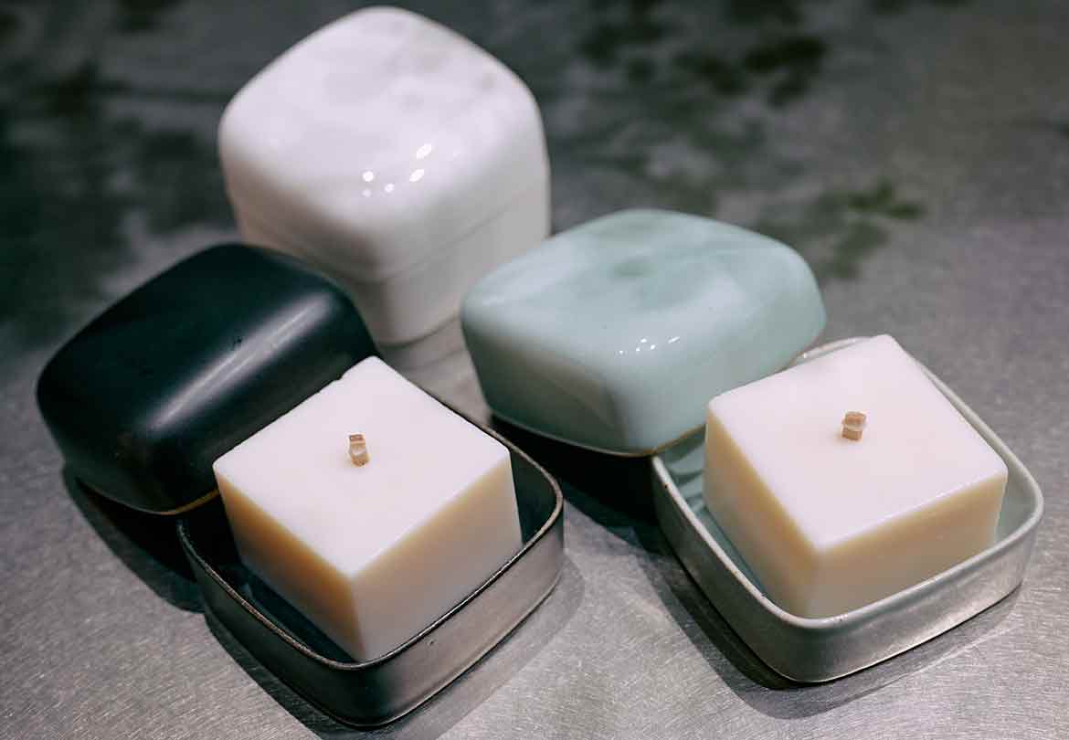 蓋付きの器はホコリもつかず使い勝手◎