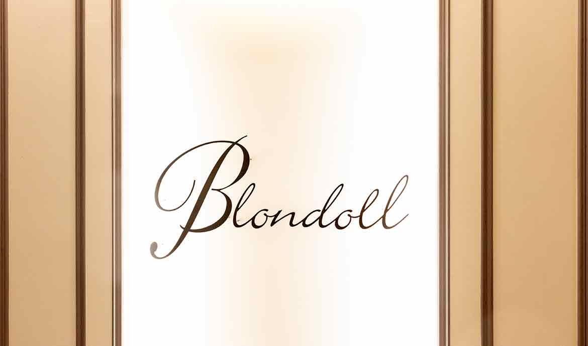 Blondoll