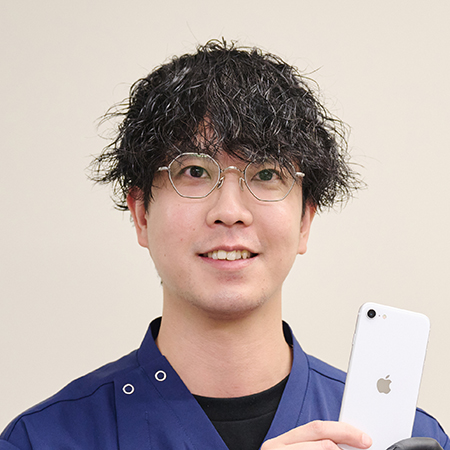 「スマホスピタル 東京大手町店」 店長 朝倉さん