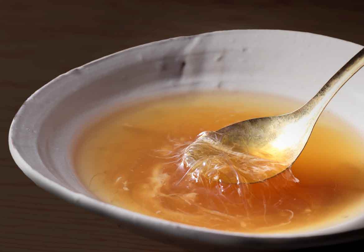 「ふかひれすっぽんすうぷ」  1袋 2,160円 ※01/31までの期間限定