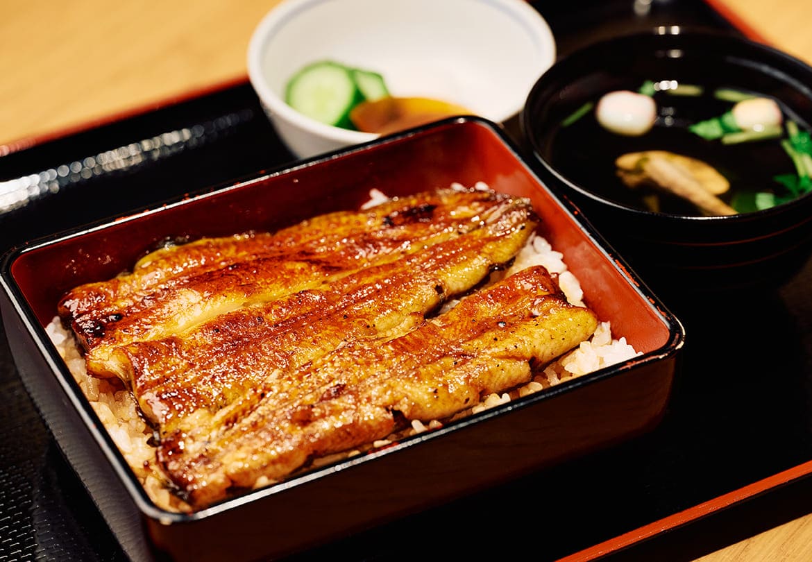 「うな重（上）」は肝吸い付きで3,200円