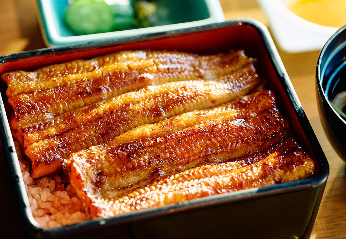 数々の文人に愛された鰻。「うな重」5,900円