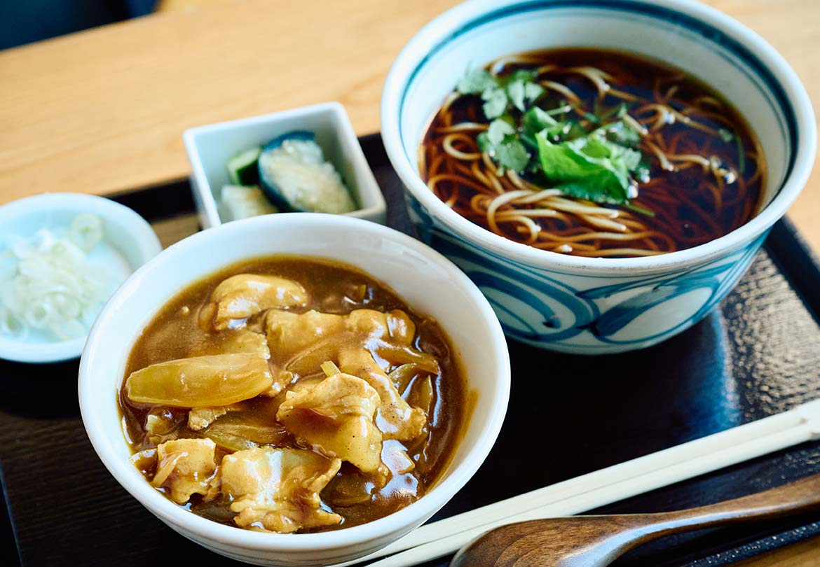 蕎麦とミニ丼の種類が選べるお得なセット