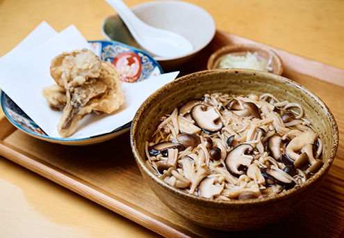 「きのこづくし蕎麦」