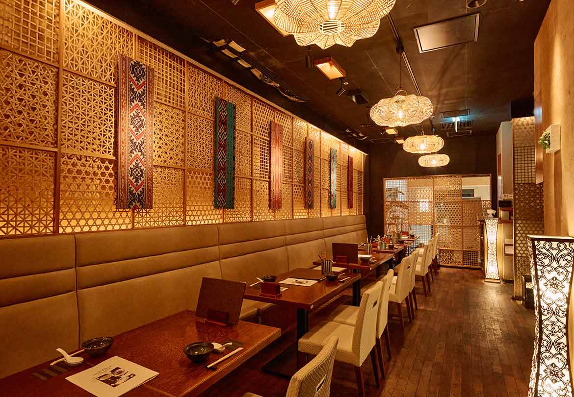アジアンテイストな落ち着いた店内