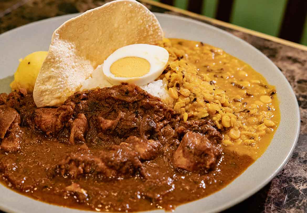 「チキンカレーとmix豆カレーの2種コンボ」