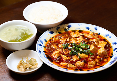 「ランチセット 牛バラ入りマーボー豆腐（白飯・スープ・小菜付き）」
