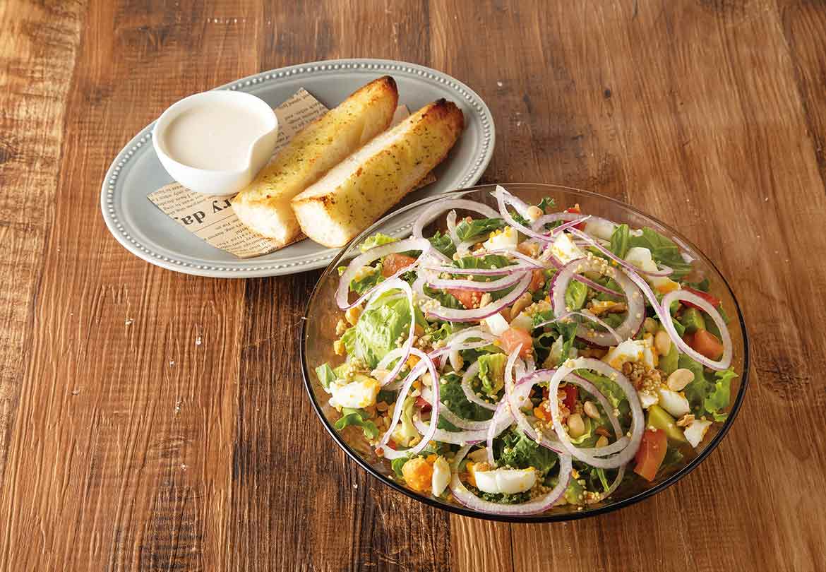 野菜たっぷりの「パワーサラダランチ スタンダード」