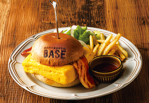 「だし巻きベーコンバーガー」