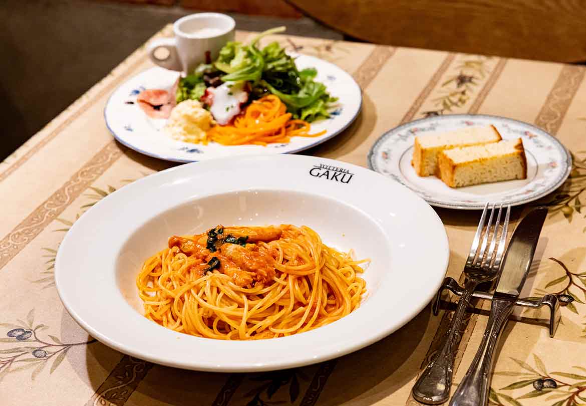 すべてのランチには自家製フォカッチャが付く