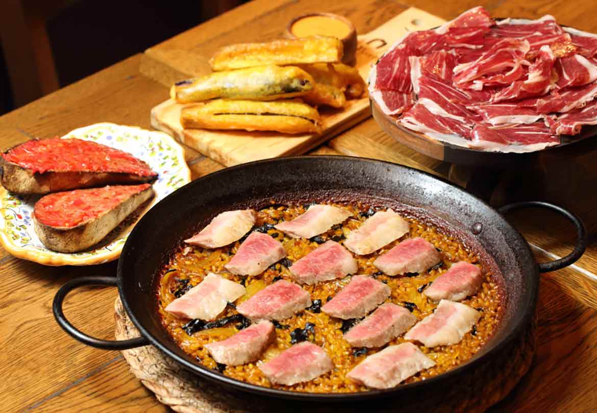 休日はアラカルトで贅沢ランチを堪能してみては