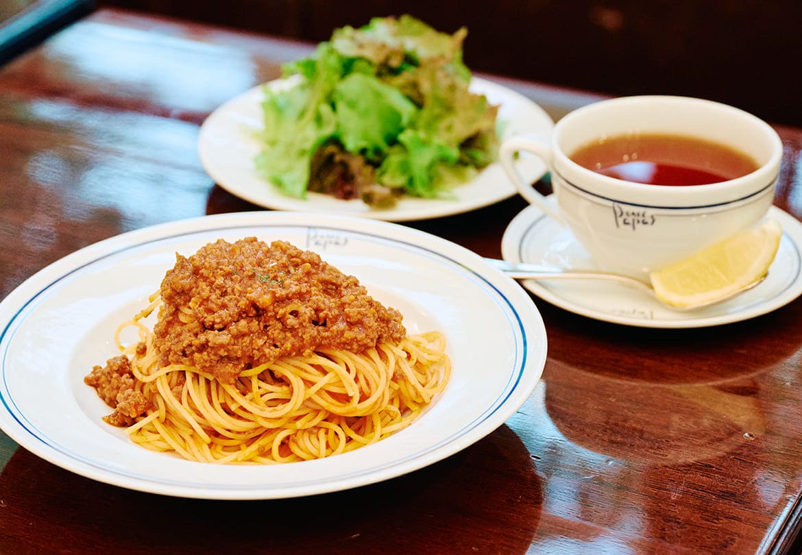 パスタ「ボロネーゼ」1,155円もボリュームしっかり。細めのフェデリーニでソースがよく絡む