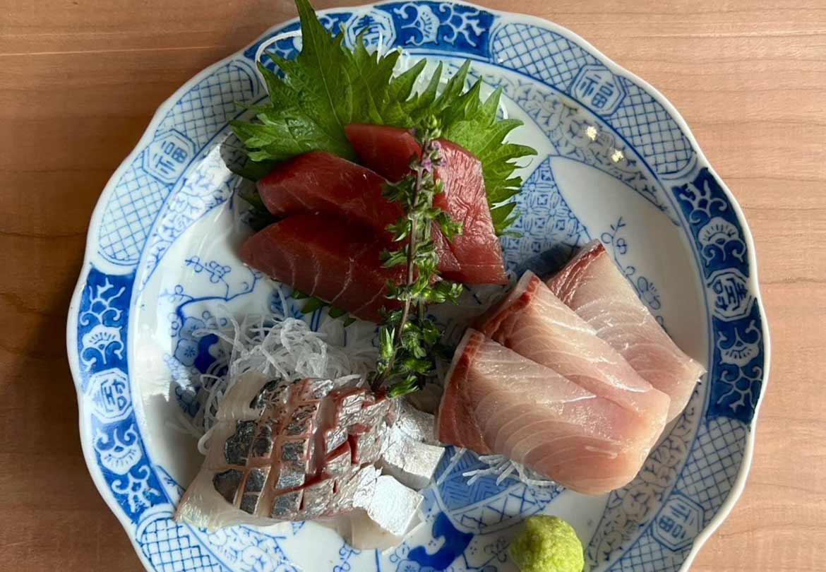 「刺身三点盛」1,490円