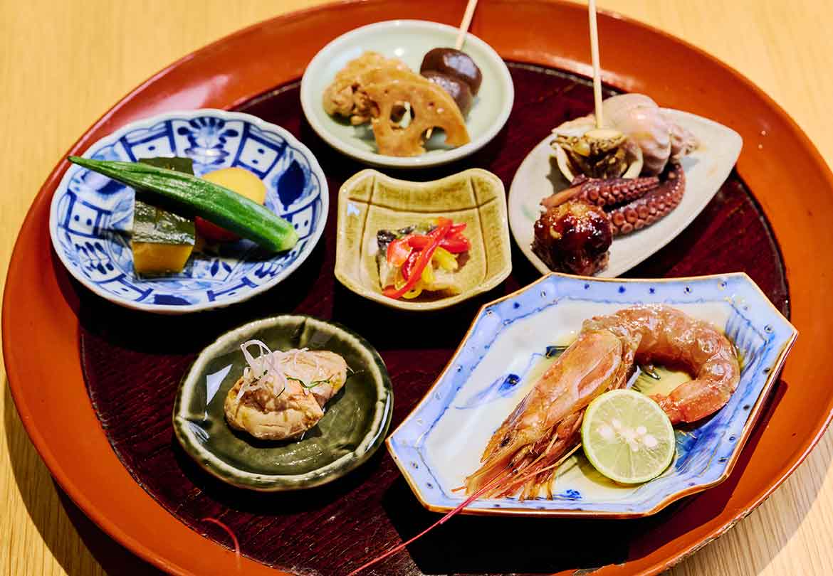 季節感あふれる小皿料理が見目麗しい「おばん菜盛合せ（六点）」