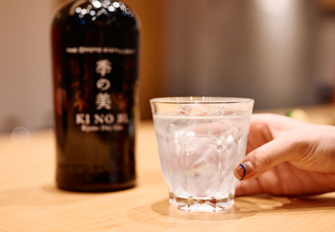 山椒などが香る京都のクラフトジン「季の美」803円