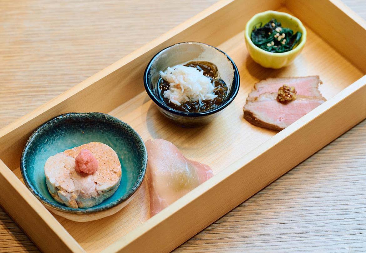 前菜は「あん肝ポン酢」、「春菊の胡麻和え」など全5品