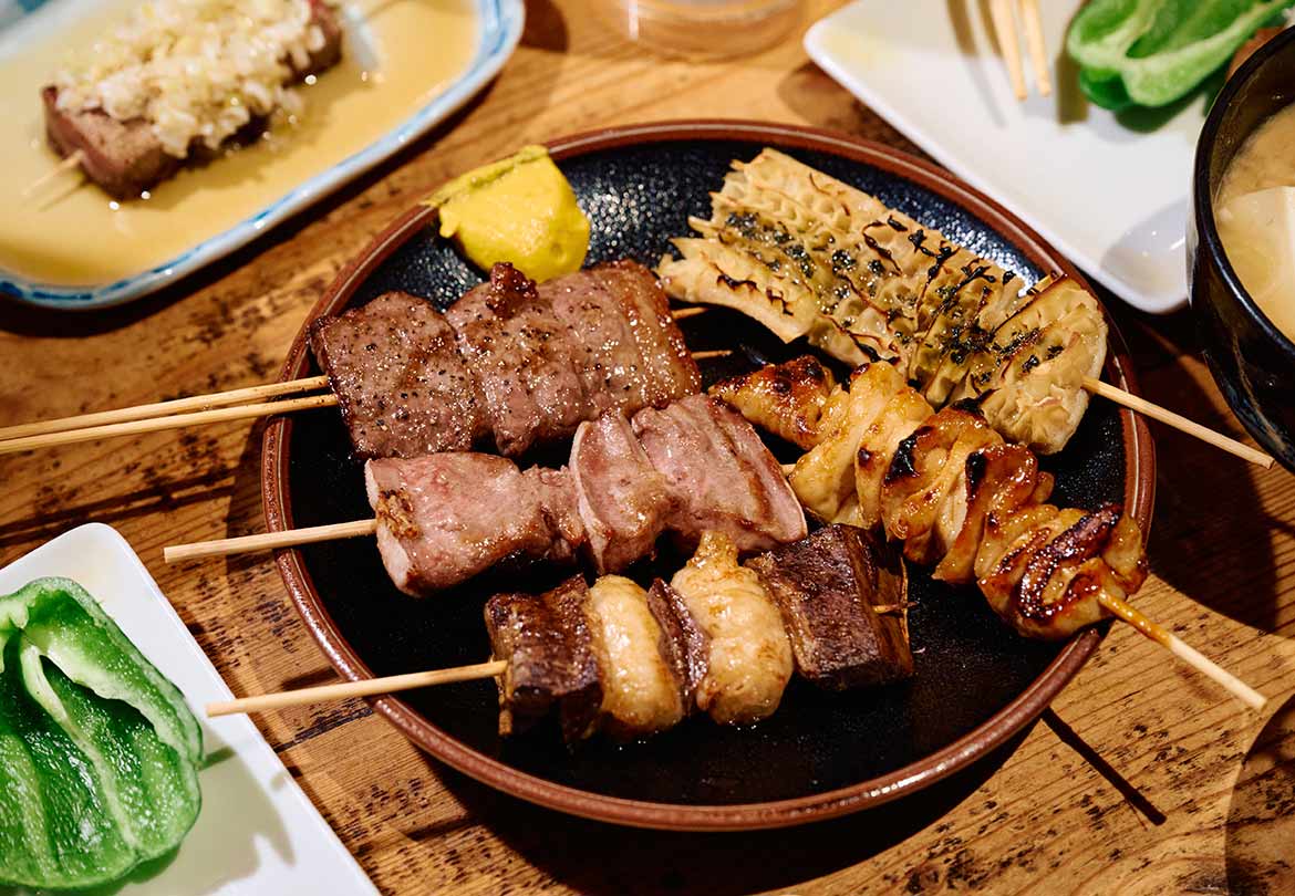 左上から時計回りにイチボ、ハチノス、シロ、チレ、タン