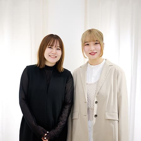 左：鶴本由里香さん/右：川元亜美さん