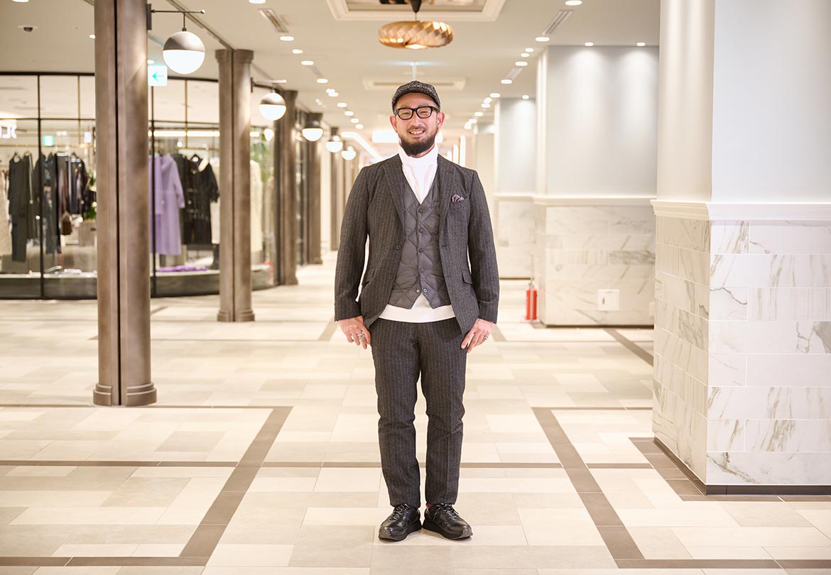 ウールでまとめた大人カジュアルコーデ