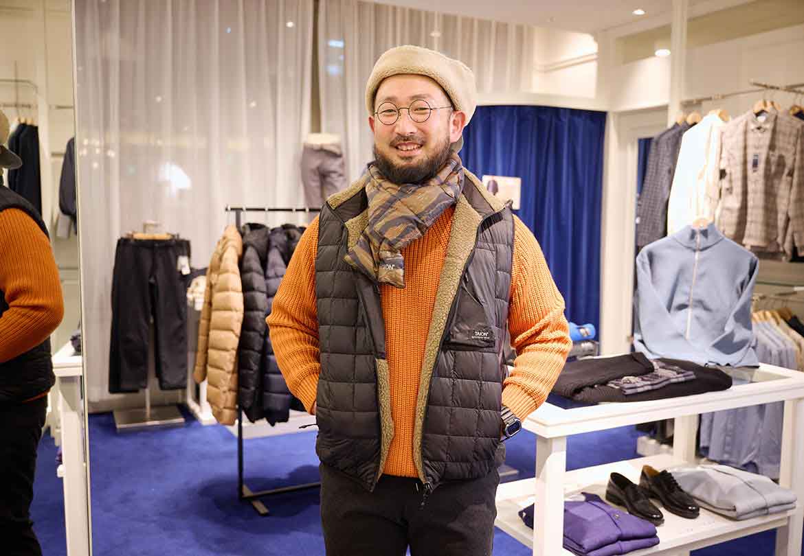 ベストはフリースとダウンのリバーシブル