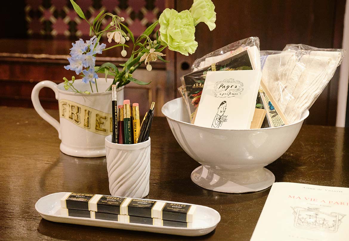 「フレグランス消しゴム」各1,430円