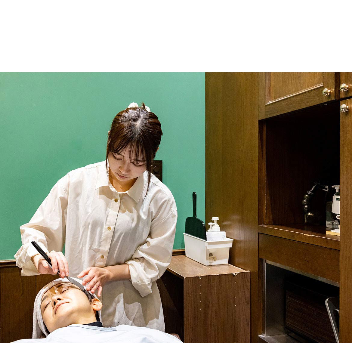 実は女性向けメニューが大充実！バーバーショップでシェービング＆エステ体験