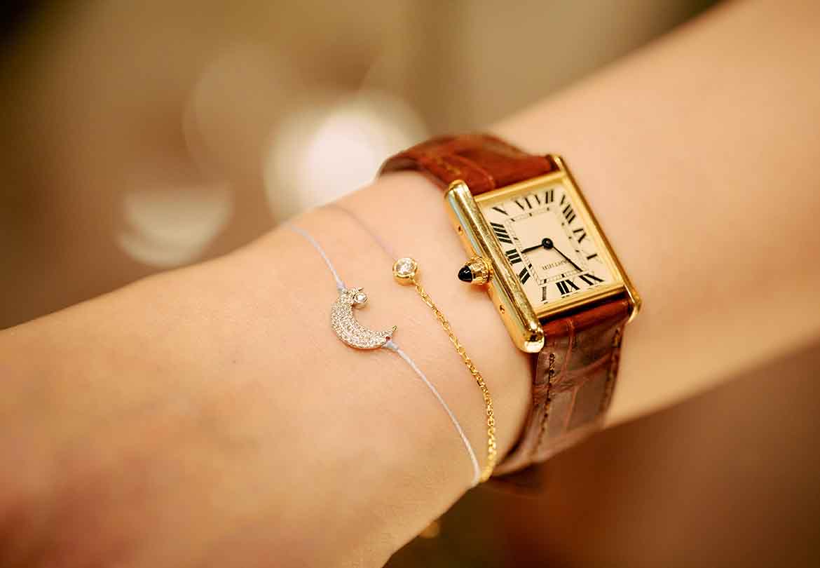 重ねても軽やか。さりげない洗練感も「Redline」の魅力