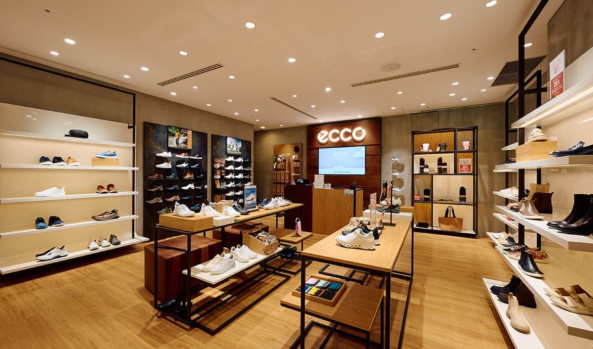 ECCO（エコー）新丸の内ビル店