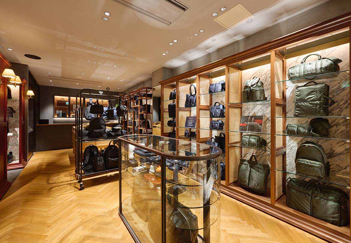 「PORTER」「POTR」などのバッグを取り扱うストア