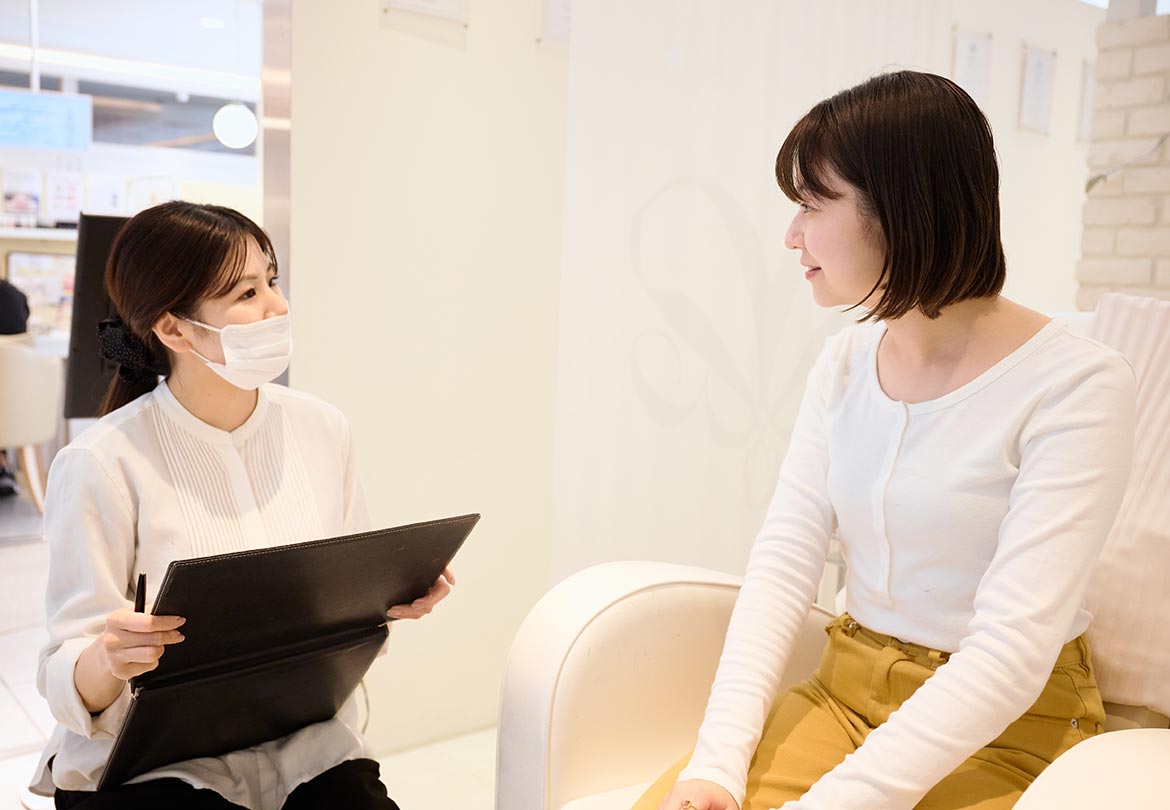 好みの眉の形を丁寧にヒアリング