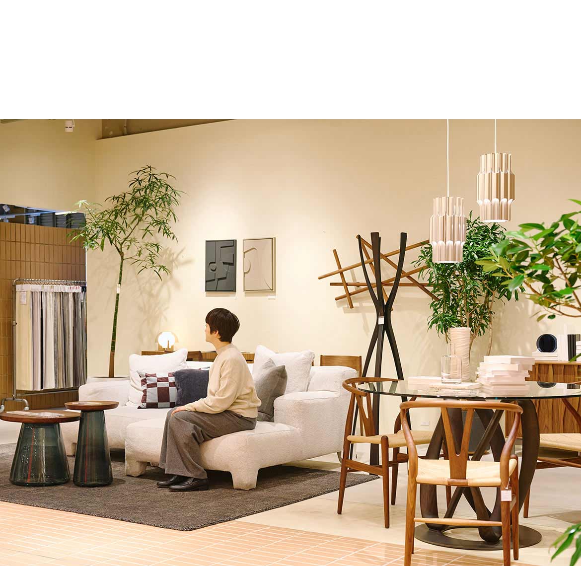 HOWMORE LIVING 丸ビル店