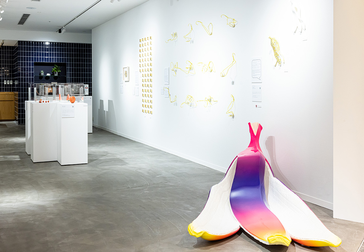 店内ではアート展示も定期的に開催！